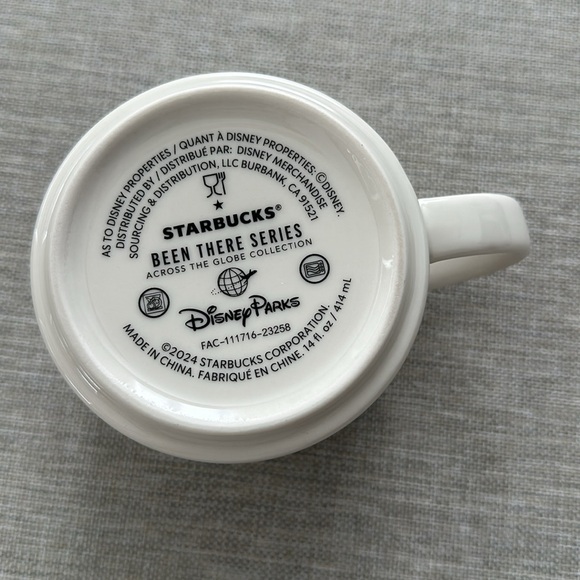 ❄️ NWT! Starbucks Frozen Arendelle Disney Parks Been There Mug! - Picture 9 of 16